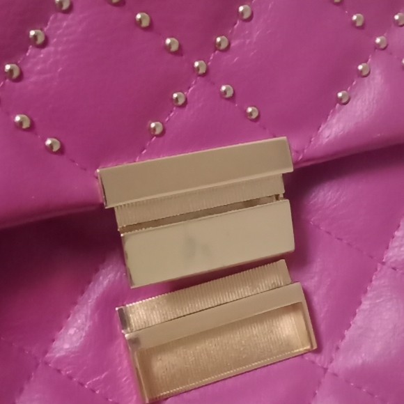 Crossbody ☺️👜 - Picture 3 of 8